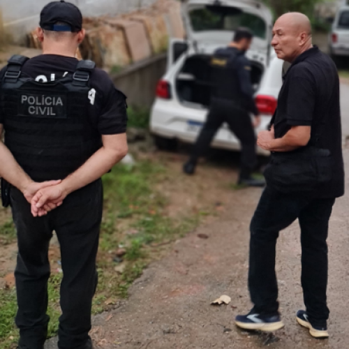 Polícia prende suspeito de assassinar homem em ponto de ônibus na Chã de Bebedouro