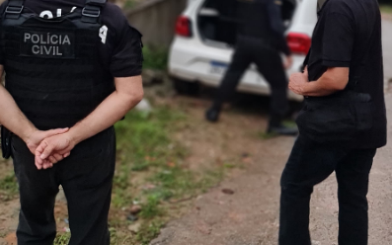 Polícia prende suspeito de assassinar homem em ponto de ônibus na Chã de Bebedouro