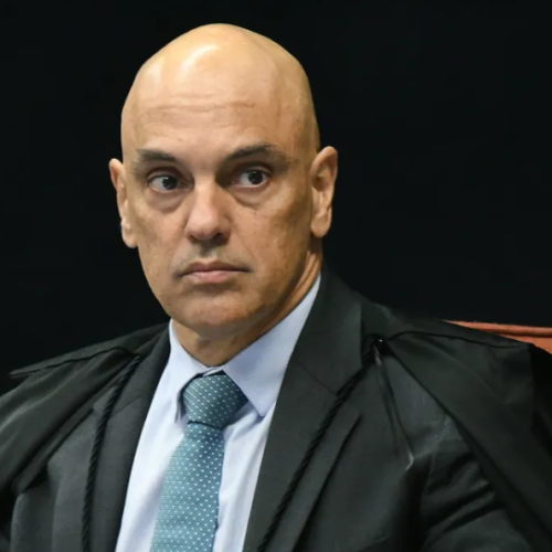Alexandre de Moraes recebe elogios em teste de popularidade: “Pra mim, ele é um Deus”