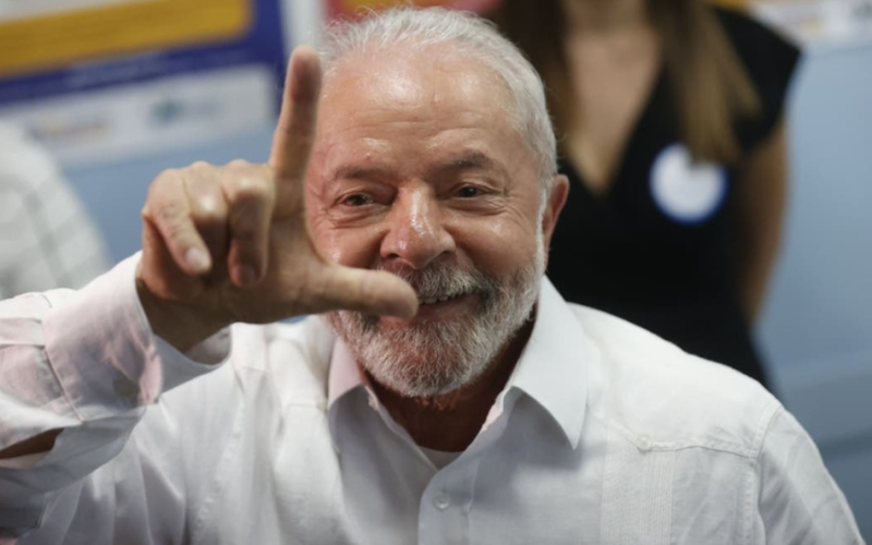 Lula deve tentar encontro com Trump em setembro, afirmam aliados