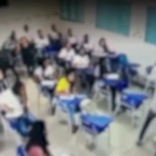 Aluno agride professora dentro de sala de aula em escola de Pão de Açúcar