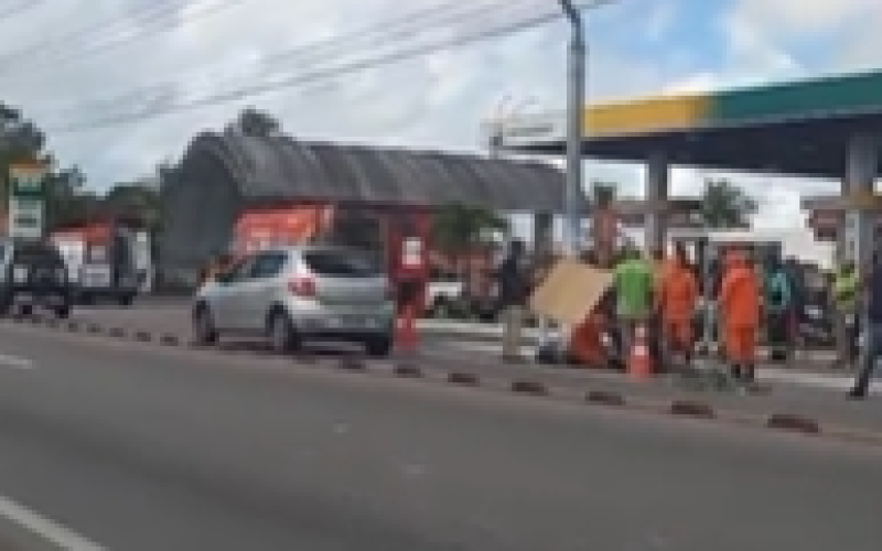 Mulher de 31 anos morre em acidente de moto na Serraria, em Maceió
