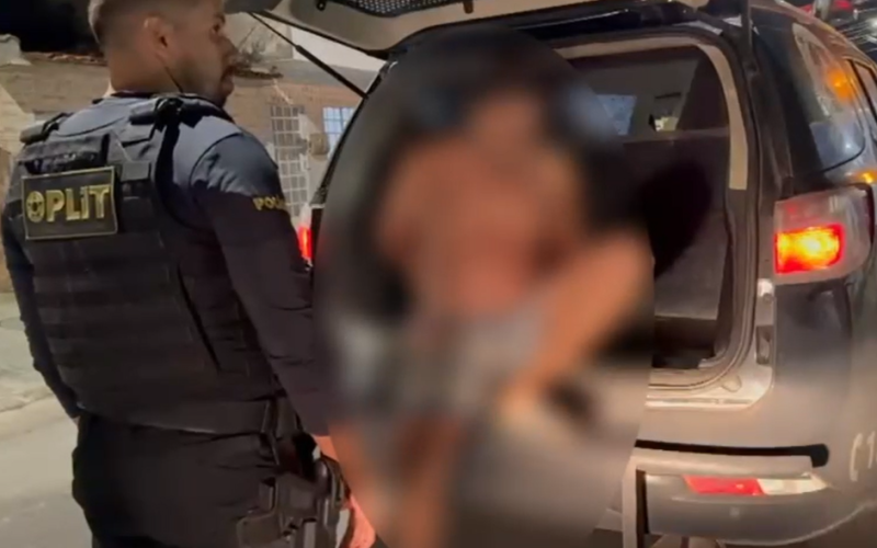 Polícia Civil prende homem que estava foragido após ser condenado por estuprar enteada de 13 anos, em Maceió