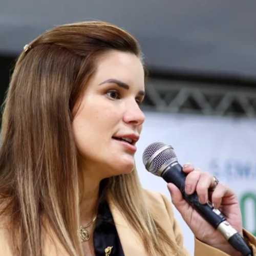 Prefeita Ceci cobra justiça no caso de estupro coletivo em Quebrangulo