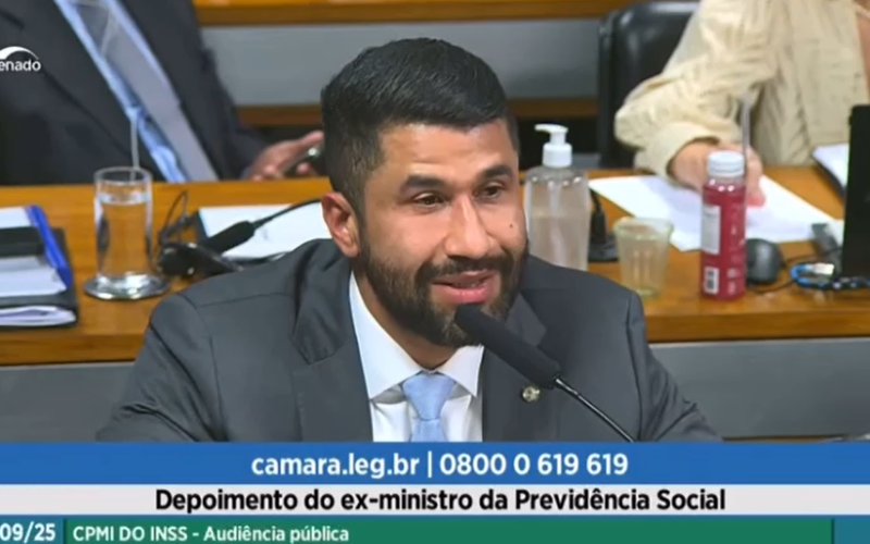 Delegado Fabio Costa critica Carlos Lupi e defende papel investigativo da CPMI