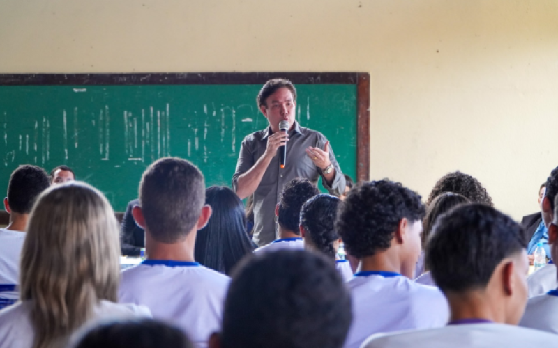 Câmara de Jundiá realiza 1ª sessão itinerante em escola e aproxima debate da comunidade