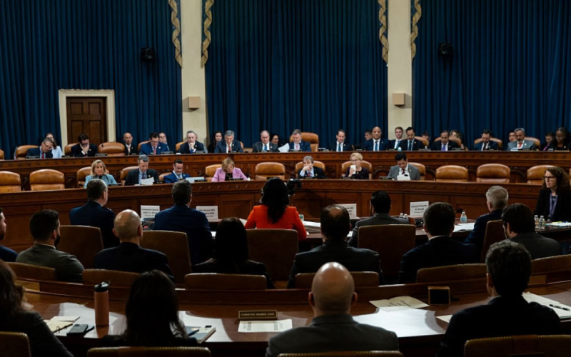 Senado dos EUA apresenta projeto para barrar tarifas de Trump contra o Brasil