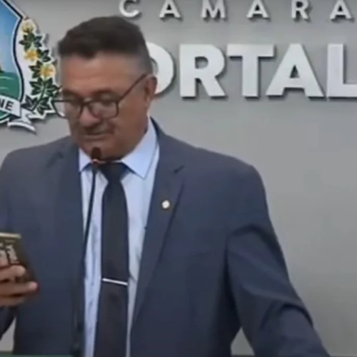 Vereador de Fortaleza pede minuto de silêncio por comerciante vivo