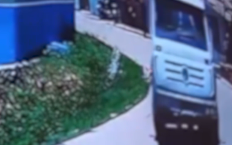 Jovem morre após ser esmagada por caminhão