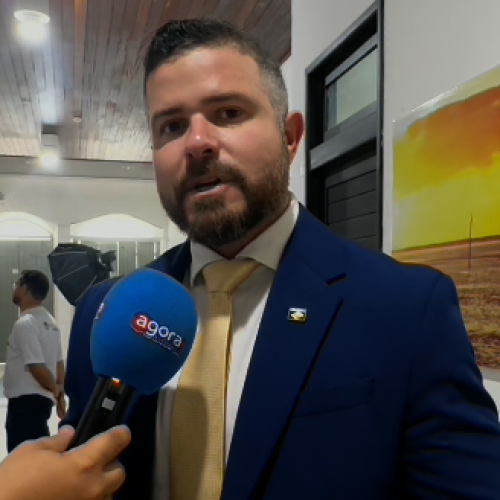 “Oportunidade de gerar conexão”, destaca vereador Thiago Prado ao receber jovens na Câmara de Maceió