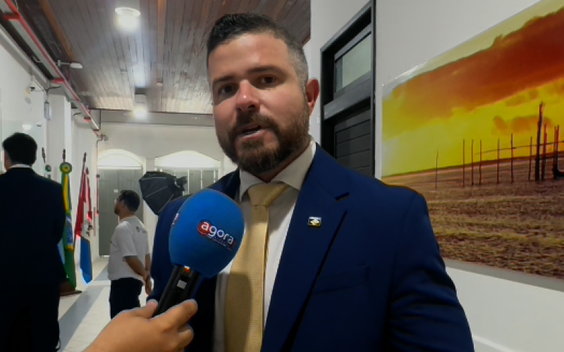 “Oportunidade de gerar conexão”, destaca vereador Thiago Prado ao receber jovens na Câmara de Maceió