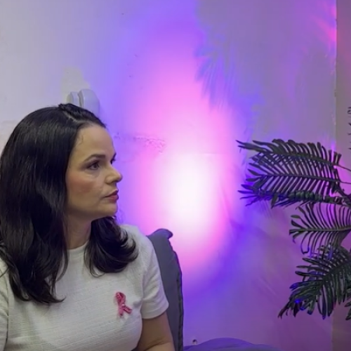 “A mamografia salvou a minha vida”, afirma Juliana Cabral após passar por câncer de mama