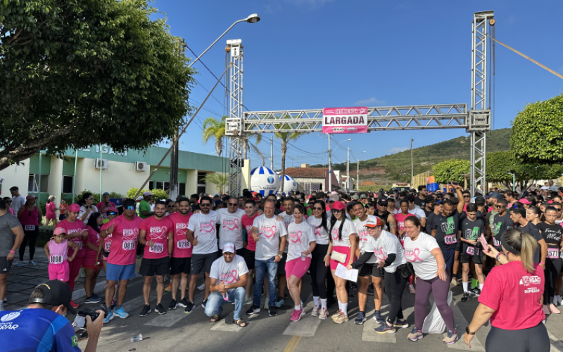 Evento Outubro Rosa movimenta Igaci com corrida, caminhada e show musical