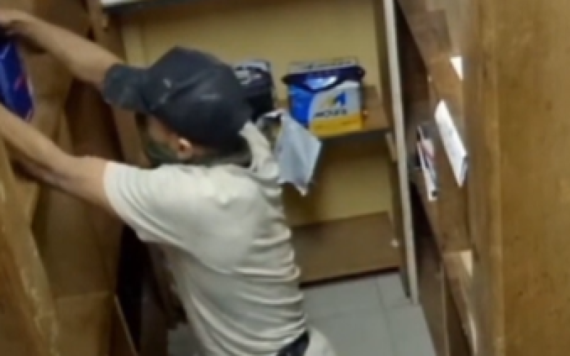 Polícia Civil divulga imagens de suspeito de furto em supermercado de Maceió