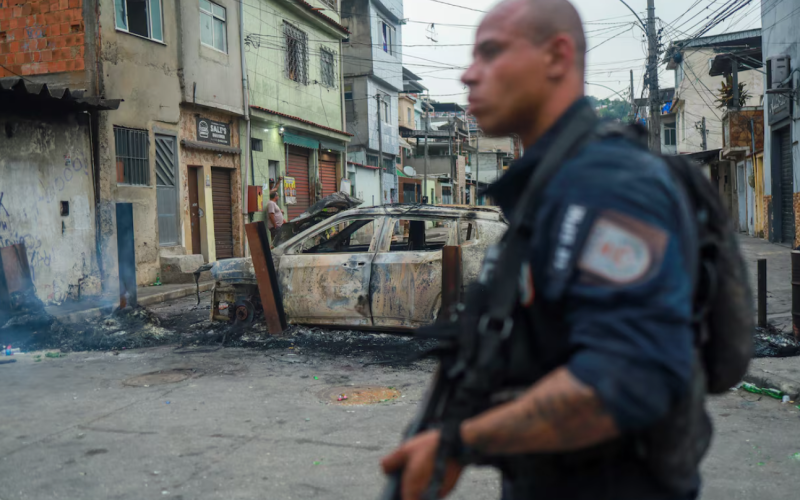 Paraguai reforça fronteiras após alerta sobre fuga de membros do Comando Vermelho