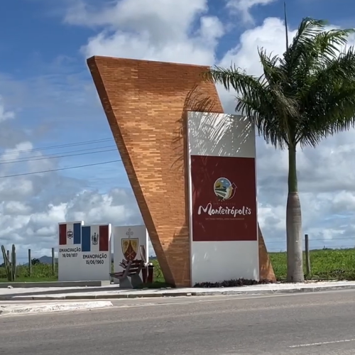 Município de 7 mil habitantes firma contratos de R$ 2,9 milhões em compras de móveis