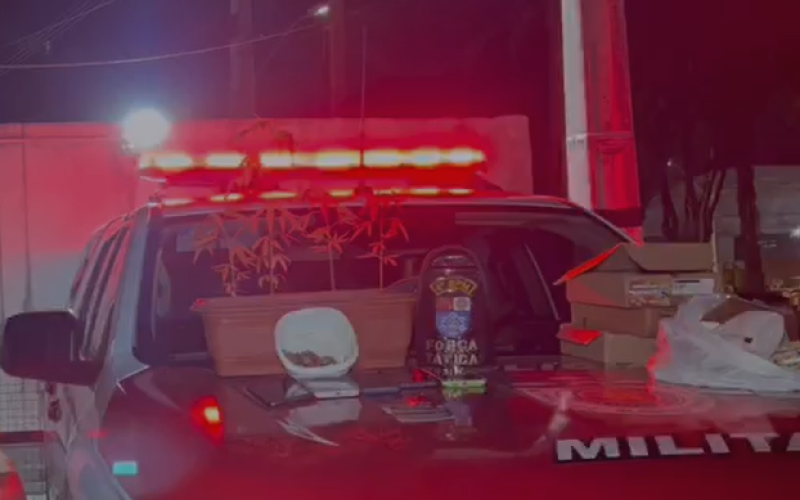 Força Tática do 4º BPM prende dois suspeitos por tráfico de drogas e agiotagem