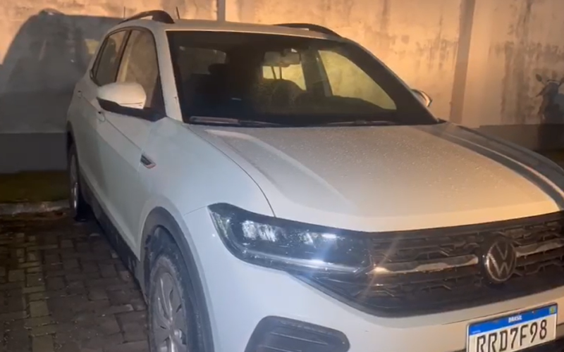 PRF prende motorista com carro clonado e registro de roubo na BR-101, em Rio Largo