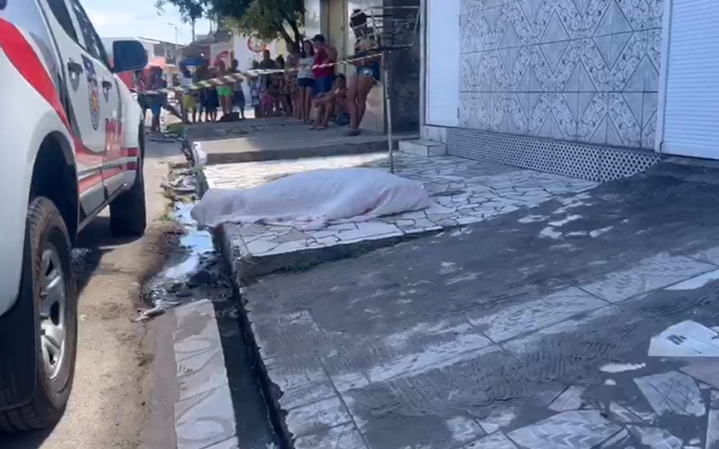 Homem é morto a tiros no Conjunto Rosane Collor
