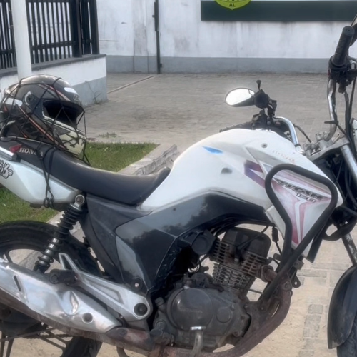 Base Comunitária do 4º BPM prende suspeito com mandados de prisão por tráfico e associação criminosa