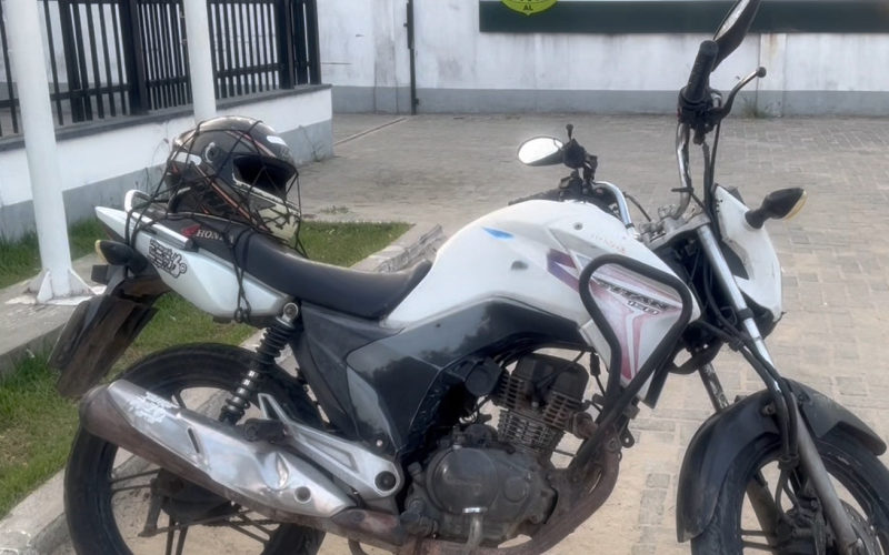 Base Comunitária do 4º BPM prende suspeito com mandados de prisão por tráfico e associação criminosa