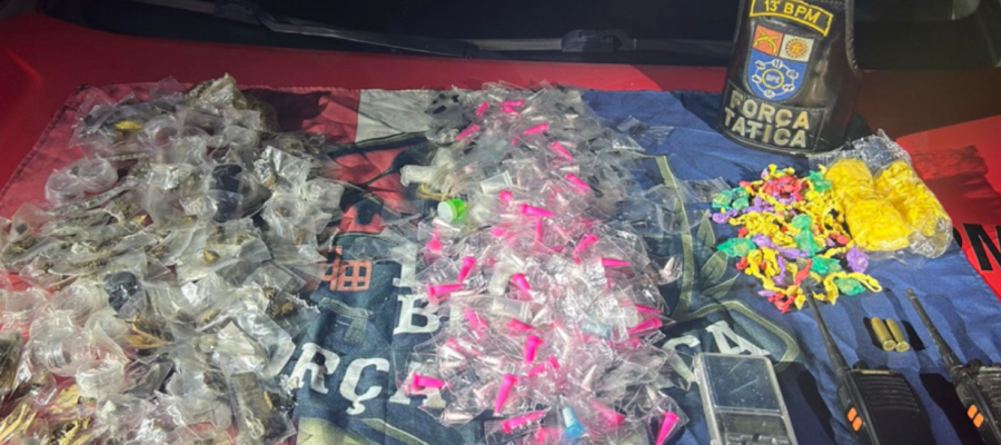 Força Tática da Polícia Militar prende suspeito de tráfico na Grota do Rafael,