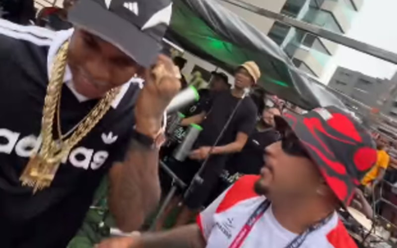 Bloco do PTK arrasta multidão e lota a orla de Maceió