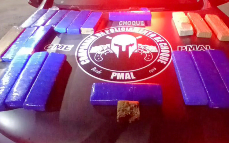 Choque da PMAL prende três homens com 20kg de maconha em Rio Largo