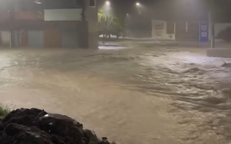 Temporal causa alagamentos e deixa comunidades isoladas no Alto Sertão de AL