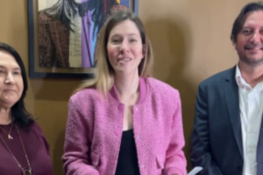 “O piso da Farmácia está cada vez mais perto”, anuncia deputada Cibele Moura, ao lado de conselheiros federais