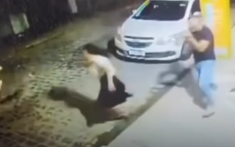 Mulher é perseguida e morta com foice pelo marido após voltar da igreja