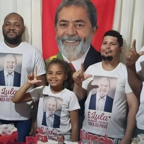 Família comemora aniversário com festa temática do Lula: “Tudo com a cara do presidente”