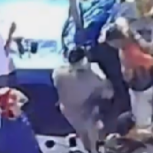 Câmera de monitoramento flagra equipe do Agora Alagoas intervindo em caso de violência doméstica na feirinha do Tabuleiro