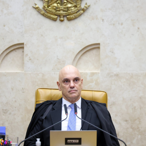 Alexandre de Moraes assume presidência interina do STF e recebe elogios de ministros