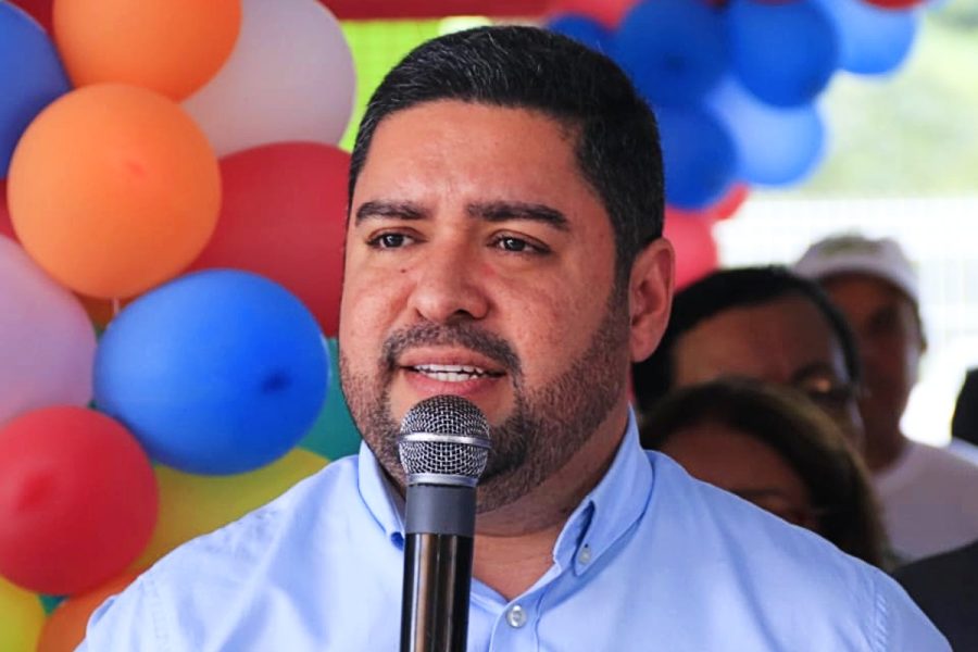 Máquinas de Cajueiro em obras de Viçosa? Denúncia coloca contrato de quase R$ 5 milhões sob suspeita