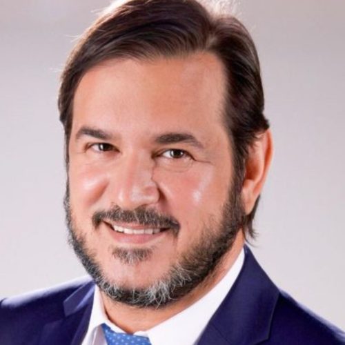 Rueda teria admitido em conversa que lucra com frota de jatinhos