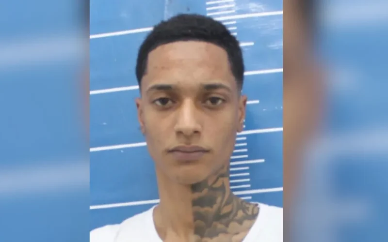 Tornozeleira de Oruam está desligada desde domingo e rapper passa a ser considerado foragido