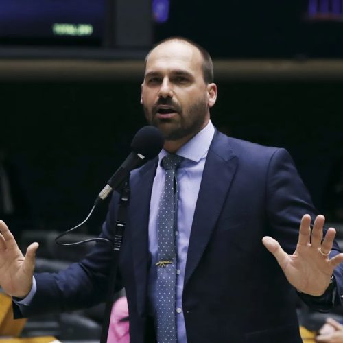 Eduardo Bolsonaro se coloca como candidato à presidência em 2026