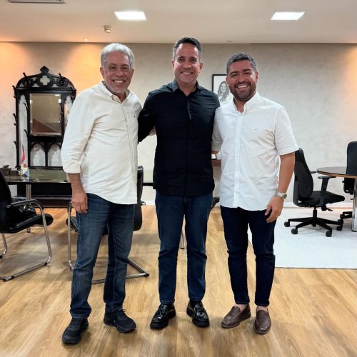 Prefeito João Victor se reúne com governador e anuncia avanços para Viçosa