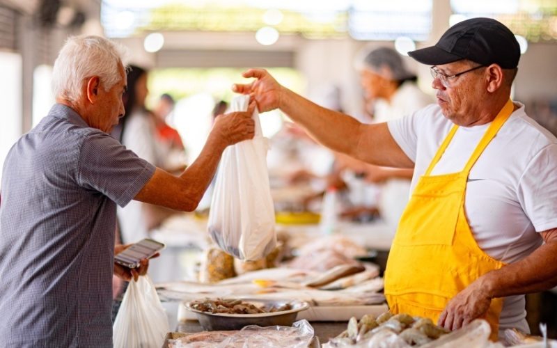 Prefeitura divulga horários dos mercados públicos na véspera e dia de Natal