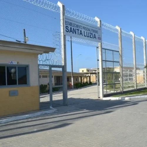 Cinco meses presa por legítima defesa: Justiça reconhece erro e solta mulher