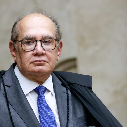 Gilmar Mendes parabeniza Barroso e se emociona ao enaltecer trabalho de Alexandre de Moraes