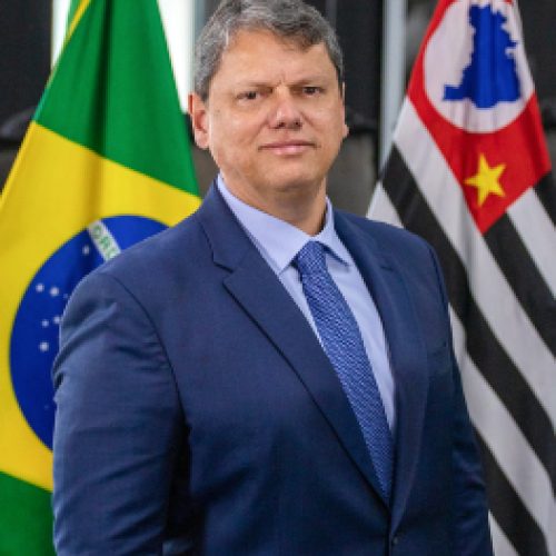 Tarcísio de Freitas descarta candidatura à presidência em 2026