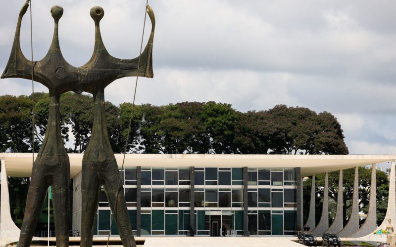Justiça determina multa para pai que ignora convivência com filho