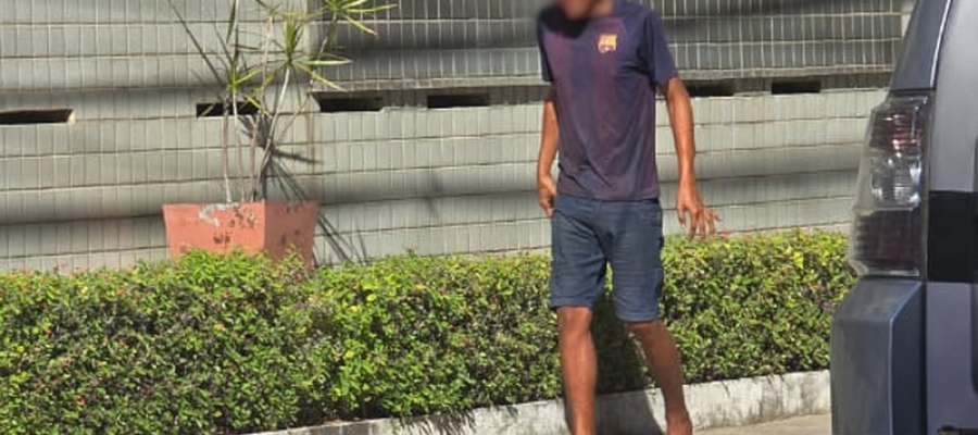 Moradores denunciam que homem com possível transtorno mental voltou a agir na orla de Maceió
