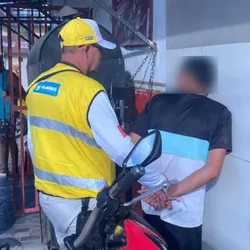 Homem é detido após tentar sair sem pagar conta em bar no Benedito Bentes