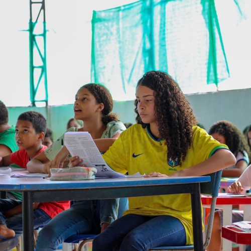 Hino Nacional e de Maceió toda semana nas escolas? entenda projeto de lei do vereador Thiago Prado