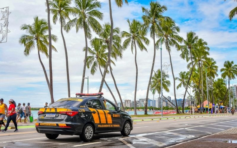Trânsito na Ponta Verde é modificado para abertura do Natal de Maceió