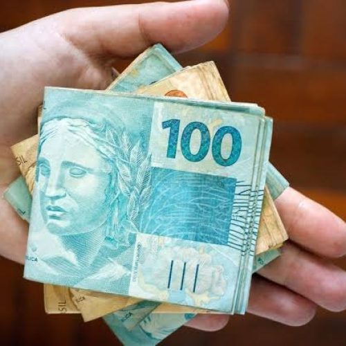 Salário mínimo de 2025 poderá ter reajuste de R$ 103, mas governo limita aumento a 2,5%