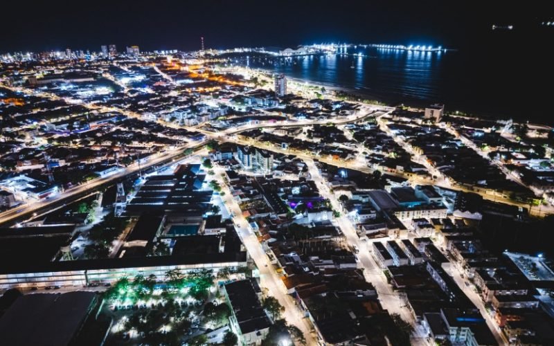 Maceió chega a 31 conjuntos habitacionais e 36 grotas 100% iluminados com LED